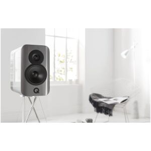Q Acoustics Concept 300 Bookshelf Speaker Pair Room